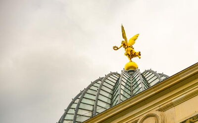 „Zufriedenheit ist der Stein der Weisen, Zufriedenheit wandelt in Gold, was immer sie berührt.“  Benjamin Franklin